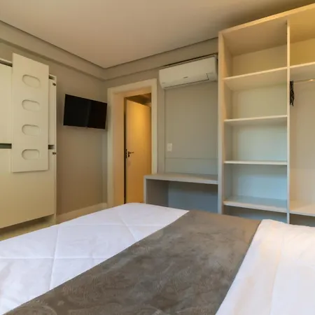 A Apenas 300 Mts Da Rua Coberta, No Exclusivo Via Florida Apartment Gramado Exterior photo