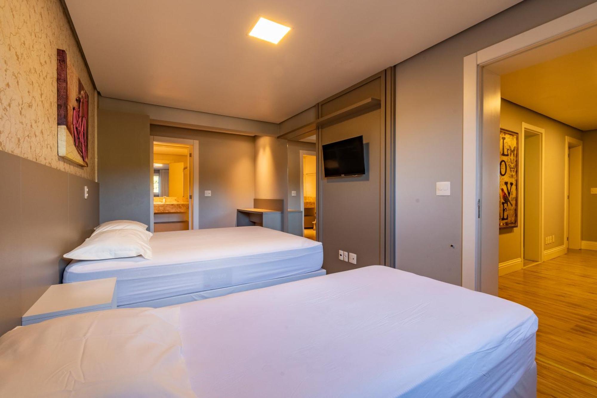 A Apenas 300 Mts Da Rua Coberta, No Exclusivo Via Florida Apartment *