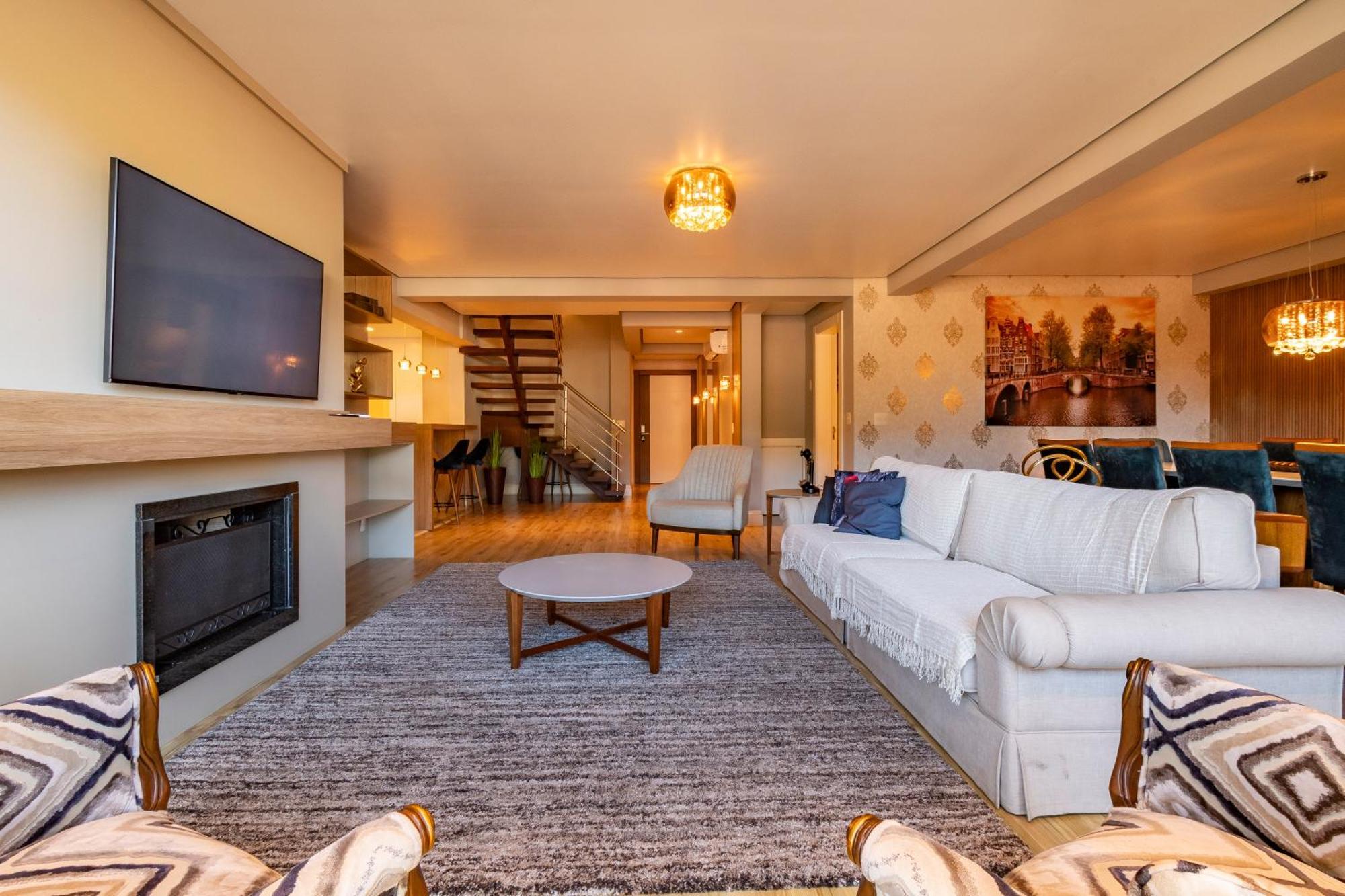 A Apenas 300 Mts Da Rua Coberta, No Exclusivo Via Florida Apartment