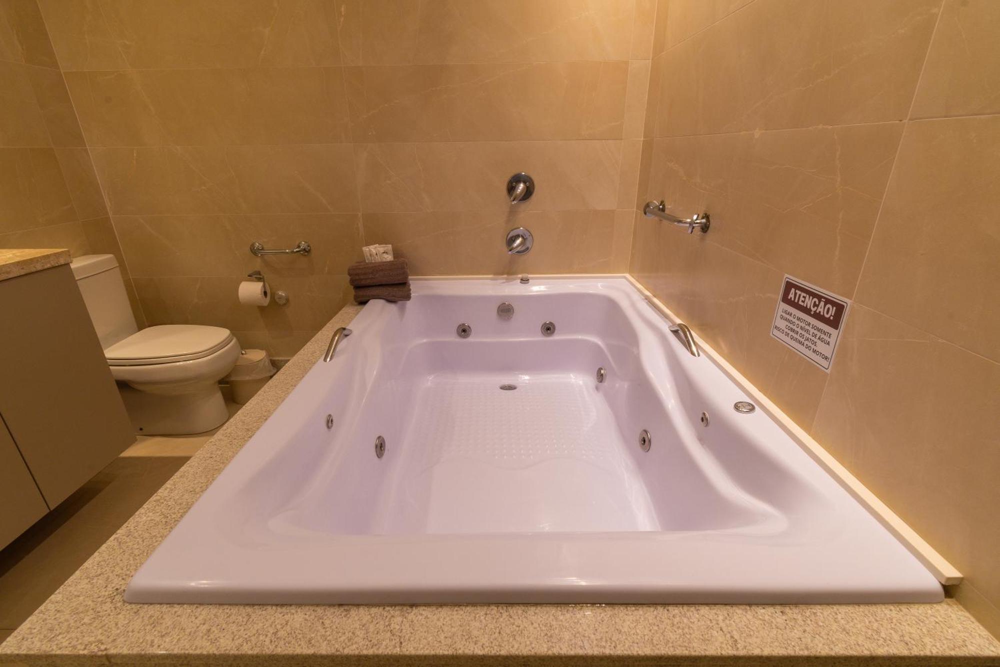 Apartment A Apenas 300 Mts Da Rua Coberta, No Exclusivo Via Florida